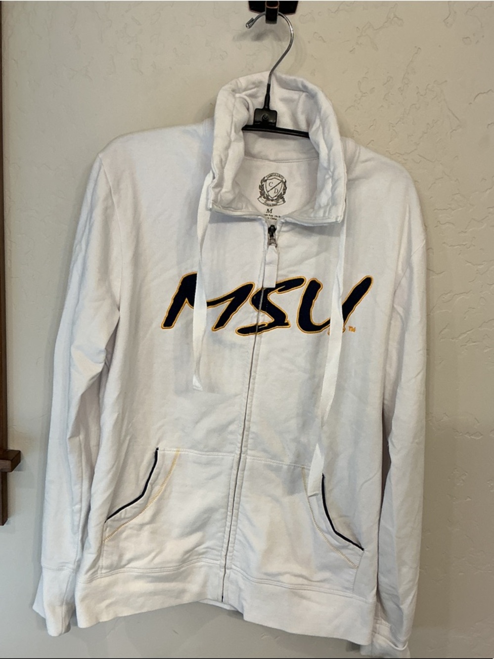 Montana State University full zip jacket, M white